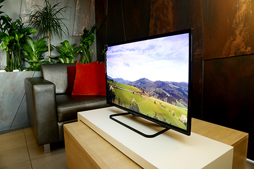 TESLA TV K32D301B2