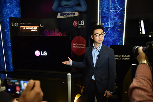 LG