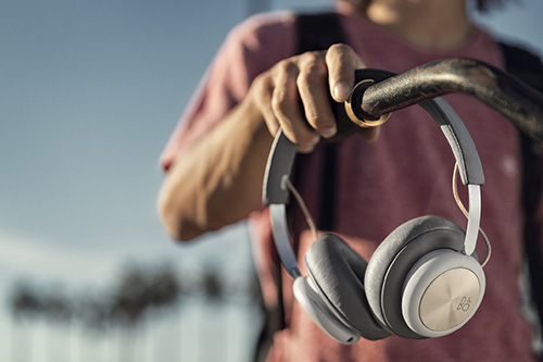 Beoplay H4