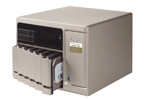 Qnap 008-Bay NAS TS-877-1700-16G