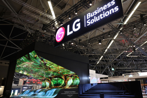 LG